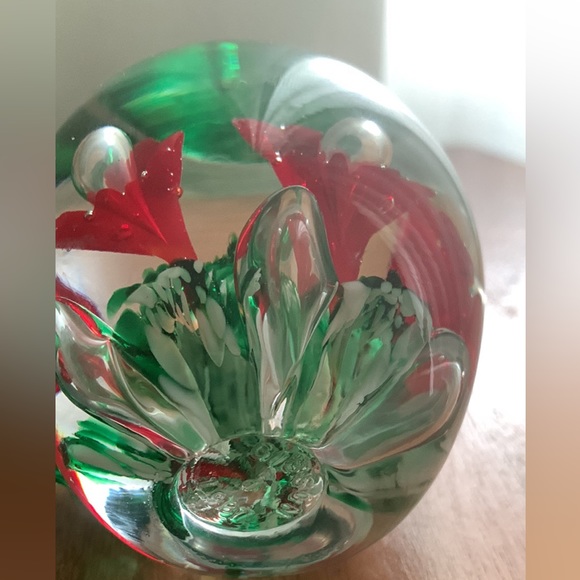 Gibson Latimer Art 996gibson Glass Paperweight Rare Apple Shaped